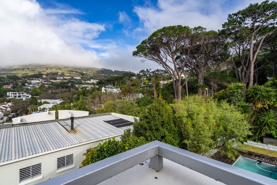 3 Bedroom Property for Sale in Oranjezicht Western Cape